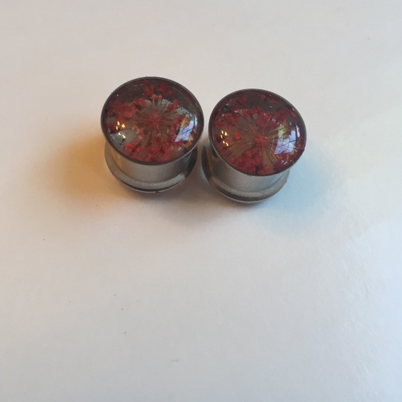 SALE! Pink Flower plugs🌺 - Picture 3 of 3