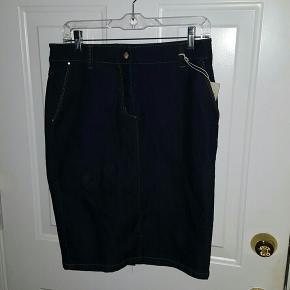 Ann Taylor Jean Skirt - size 6