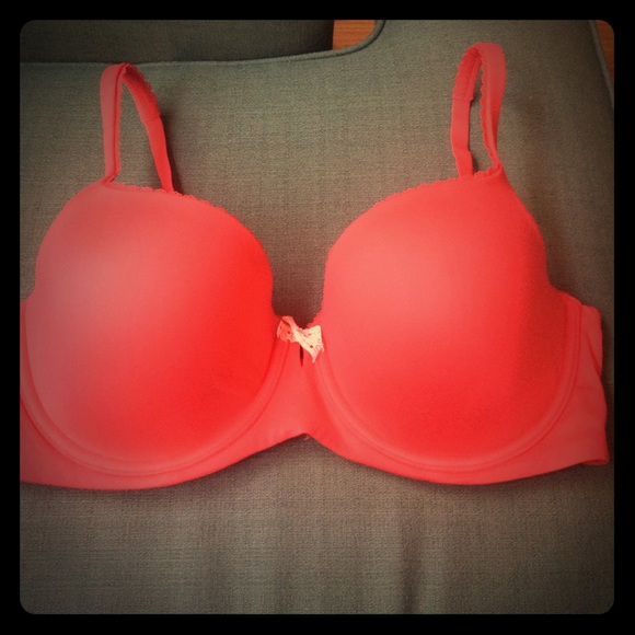 Victoria's Secret Red Body by Victoria lined Demi