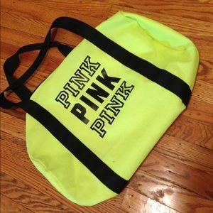 ✨Vs pink bag✨ don't purchase! For trade!