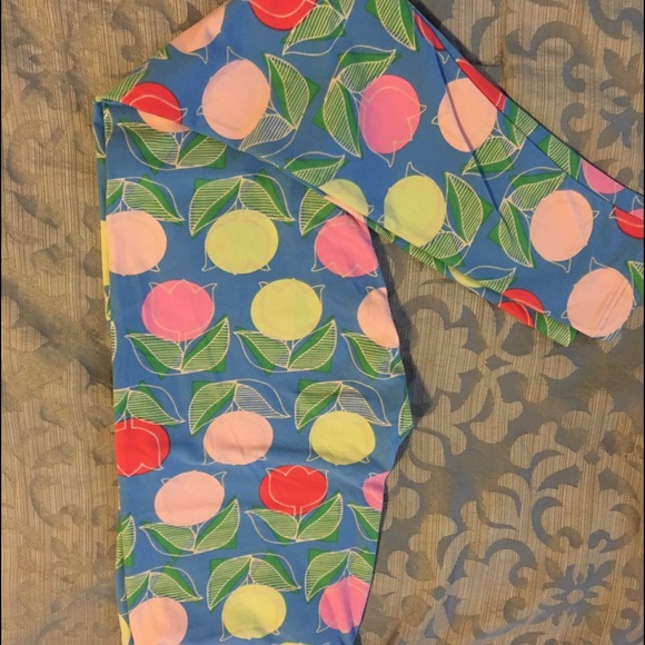 LuLaRoe one size leggings