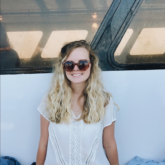 Meet your Posher, Payton - Picture 5 of 7