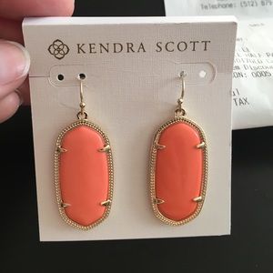 Coral Kendra Scott Elle  earrings