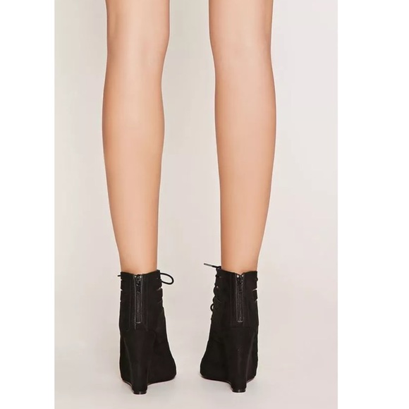 Black Lace Up Gladiator Wedge Sandals 6.5 - Picture 3 of 3