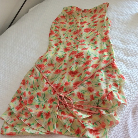 Stunning Valentino silk dress - Picture 2 of 4