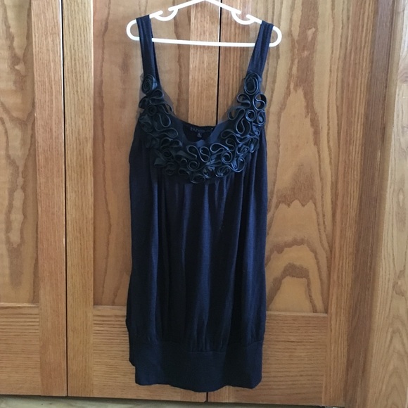 Black Tank-zipper design