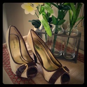 Charlotte Russe Size 7 Peep Toe high heels