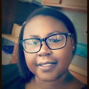 Meet your Posher, Karina