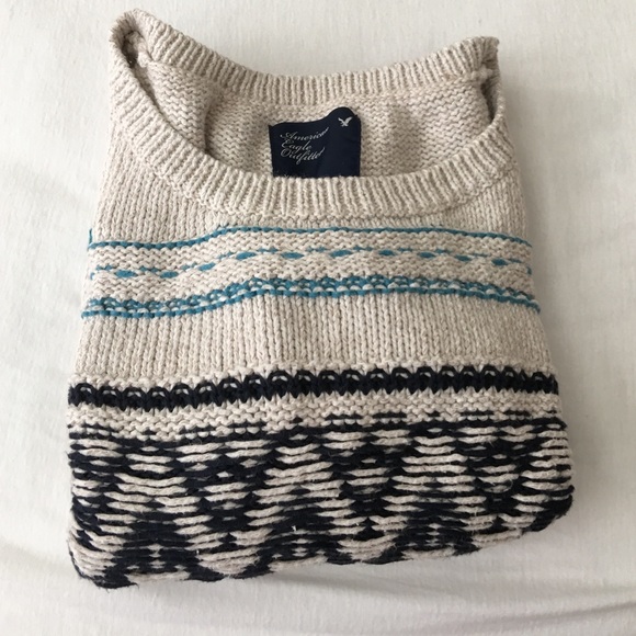 American Eagle Sweater - Picture 4 of 4