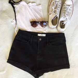 SOLD*** High Waisted Shorts🌸