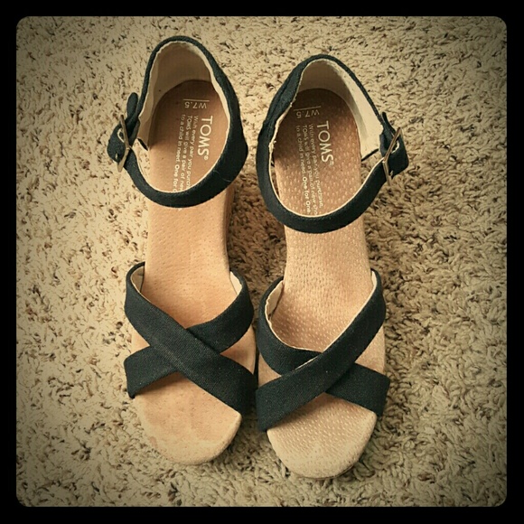 Tom's wedges