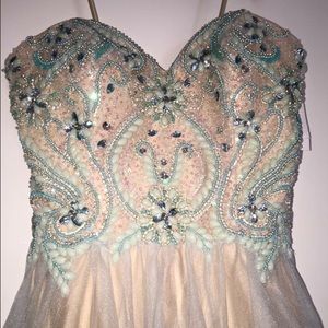Size 8 prom dress: new with tags