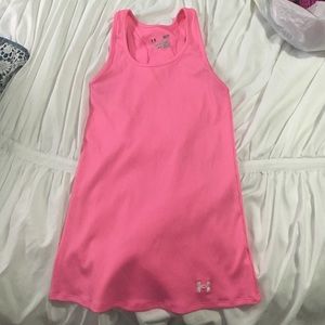 Neon pink under Armour tank