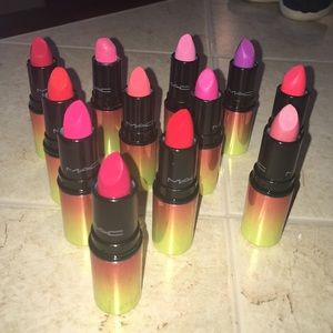 12 lipsticks