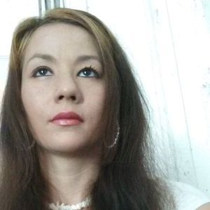 Meet your Posher, Helen