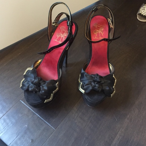 Circus shoes