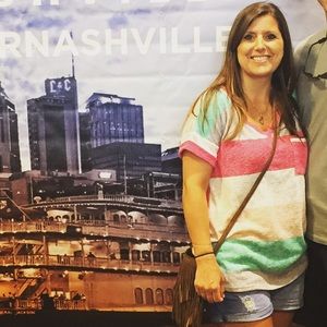 Meet your Posher, Jennifer