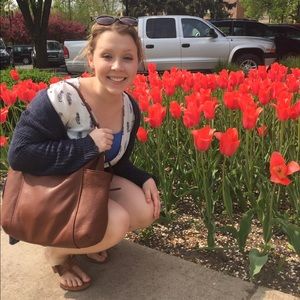 Meet your Posher, Lauren