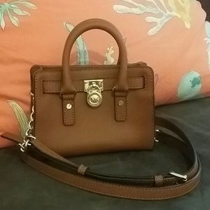 Michael Kors mini hamilton