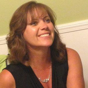 Meet your Posher, Crystal