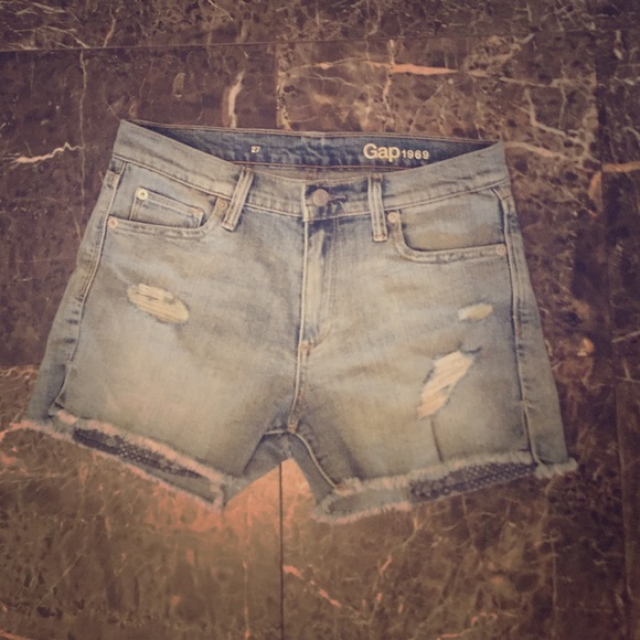 Gap ripped jean shorts with pocket detail