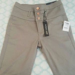 Hi-Waist Skinny jeans