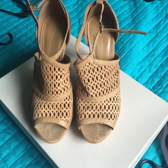 Tan BCBG Heels - Picture 1 of 2