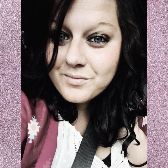 Meet your Posher, Chelsey - Picture 1 of 1