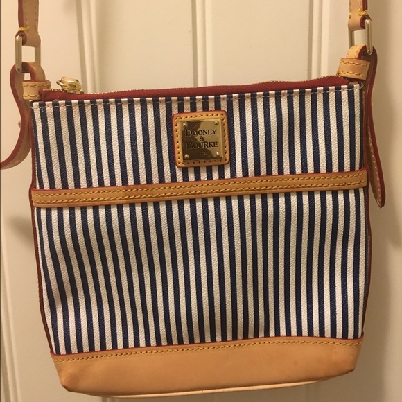 Dooney and Bourke Crossbody Purse