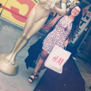 Meet your Posher, Samantha