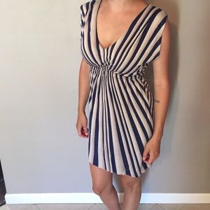 Remain v back jersey dress