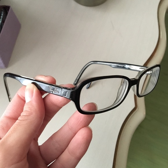 Clearance sale!!! Authentic Ray Ban glasses