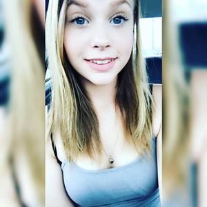 Meet your Posher, Kenzie