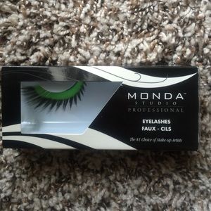BRAND NEW Monda Eyelash Extensions