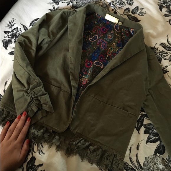 Princess Vera hunter green cropped blazer