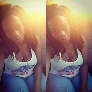 Meet your Posher, Ava