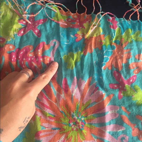 GUC Lilly Pulitzer Murfee in Trippin' and Sippin' - Picture 2 of 3