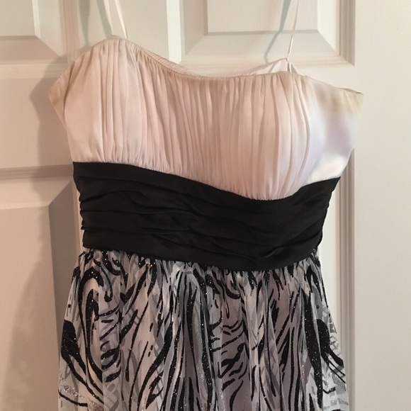 Formal/prom dress - Picture 4 of 4