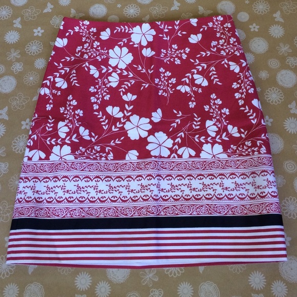 Perfect Loft Summer Skirt!