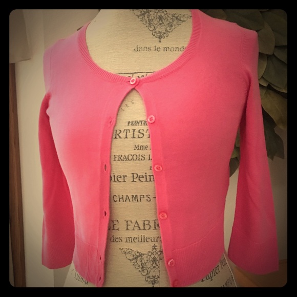 ❣LAST DAY❣~ LP🌴hotty pink crop sweater