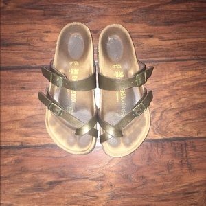Mayari golden-brown Birkenstocks