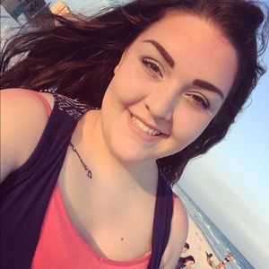 Meet your Posher, Erica