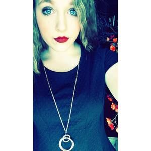 Meet your Posher, Molly