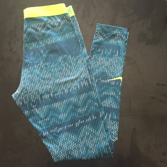 Nike Womens Spandex Running Pants