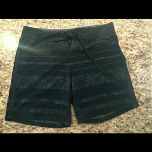 Lululemon Mens Swim / Board Shorts 34