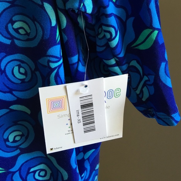 [LuLaRoe] Irma top unicorn print Disney roses - Picture 3 of 4