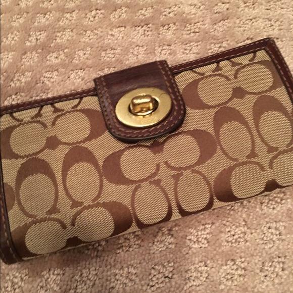 Coach wallet