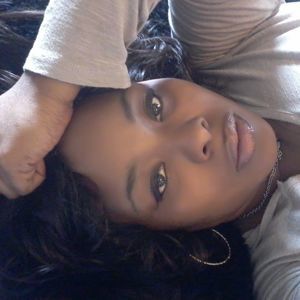 Meet your Posher, Lovely