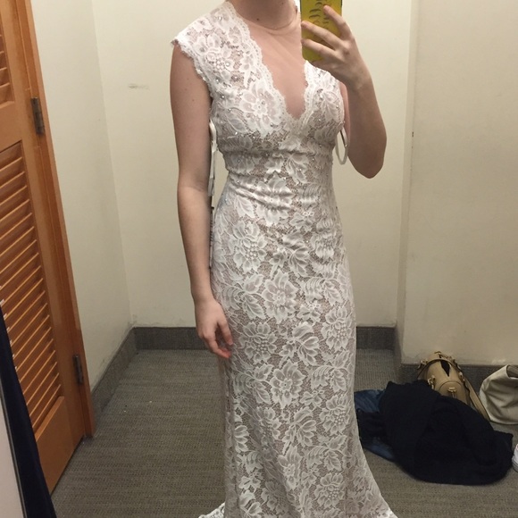 White prom dress, only worn twice! - Picture 1 of 4