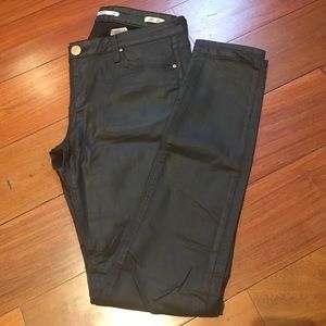 Zara Coated Black Skinny Jean